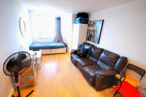 2 bedroom flat for sale, BLUEPOINT COURT, 203 STATION ROAD, HARROW, HA1 2TS