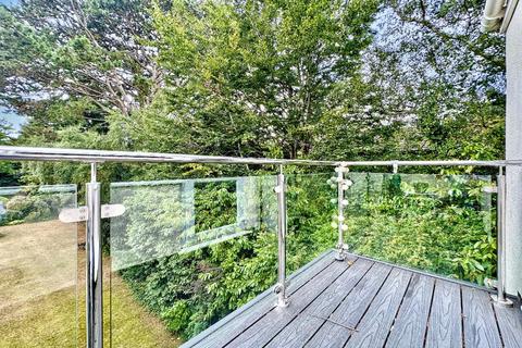3 bedroom apartment for sale, Portarlington Road, Bournemouth, Dorset, BH4
