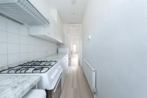 1 bedroom apartment for sale, Greencroft Gardens, London, NW6