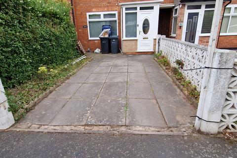 3 bedroom terraced house to rent, Mapleton Road, Birmingham B28