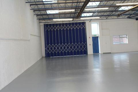 Warehouse to rent, Chilton Rd Chesham HP5 2AU