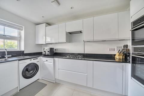 19 Chapman Drive, Binfield, Bracknell, RG42 4FT