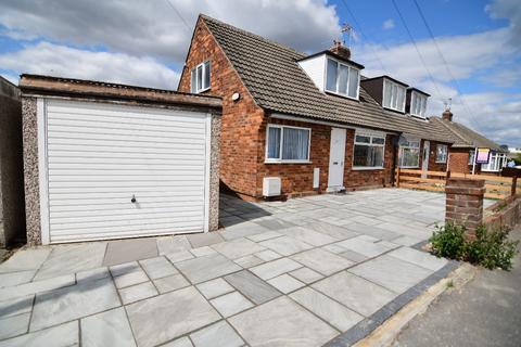 4 bedroom semi-detached house to rent, 55 Ashley Park Crescent, York