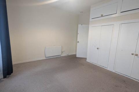 1 bedroom flat to rent, 37 G/2 Lyon Street, ,