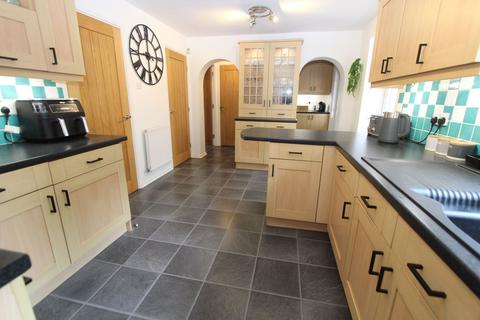 7 Beaumont Drive, Brierley Hill, DY5 2RT