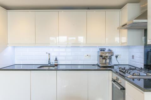 1 bedroom flat for sale, East Dulwich Road, London, SE22