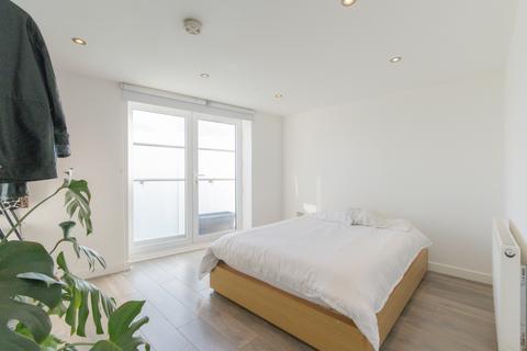 1 bedroom flat for sale, East Dulwich Road, London, SE22