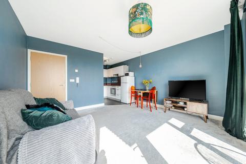 1 bedroom apartment for sale, Harston Walk, London, E3