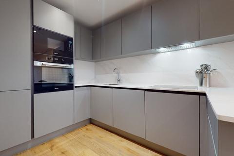 3 bedroom flat to rent, New Horizons Court