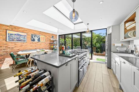 25 Aberdeen Road, London, NW10 1LU