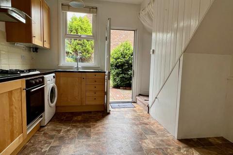2 bedroom terraced house to rent, Lower Ebor Street, York, North Yorkshire, YO23