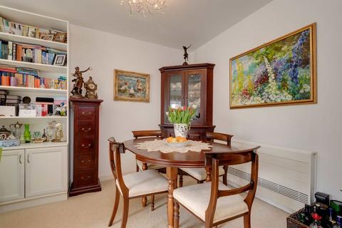 2 bedroom flat for sale, All Saints Road, London W3