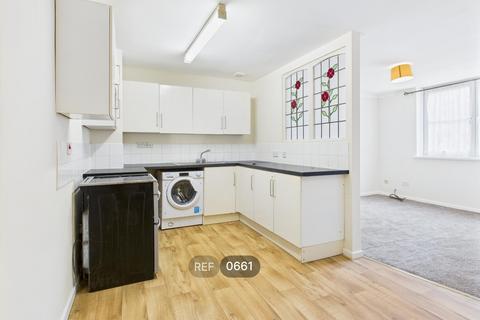 2 bedroom apartment to rent, Phoenix House, High Street, HU1 1NR