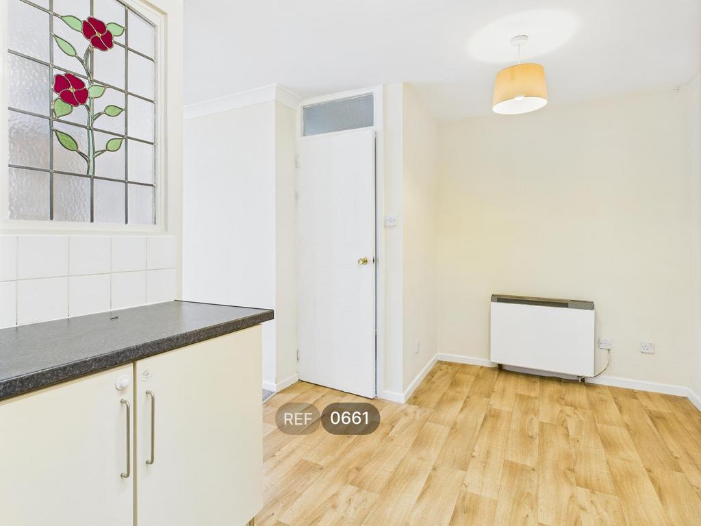 Kitchen & Living area