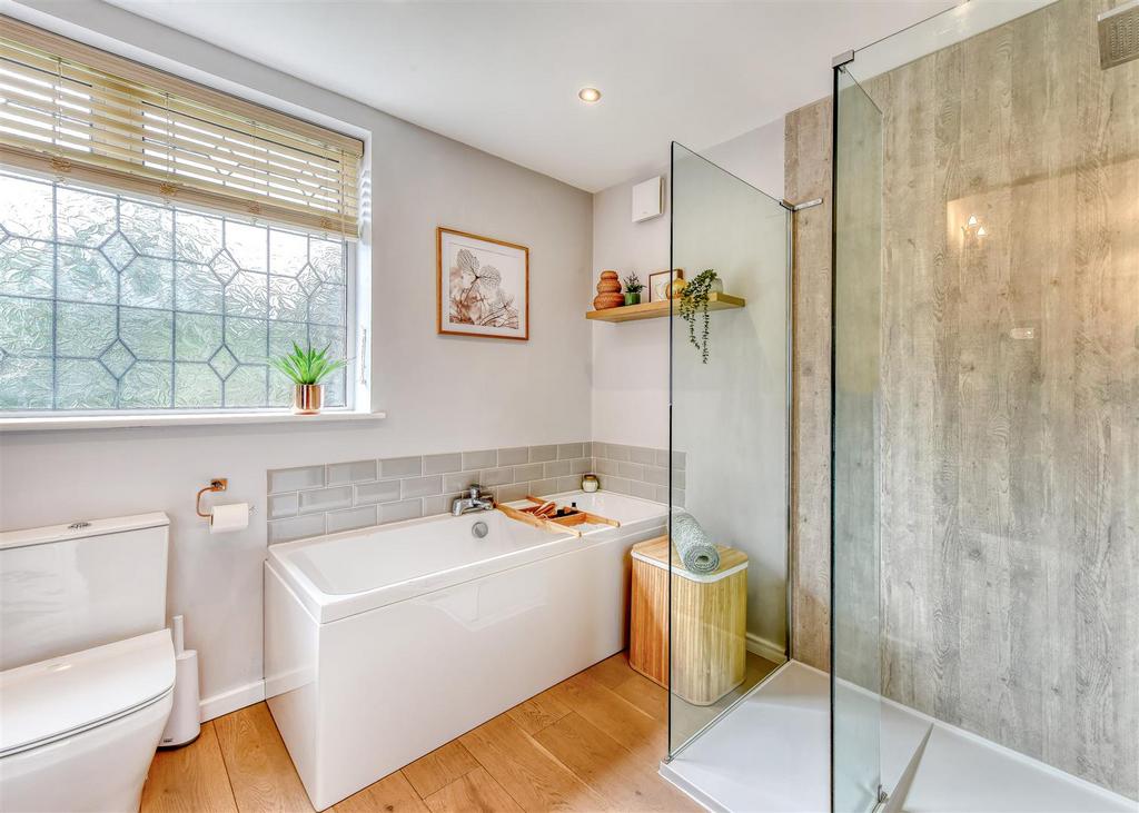 78 Orton Lane-bath3.jpg