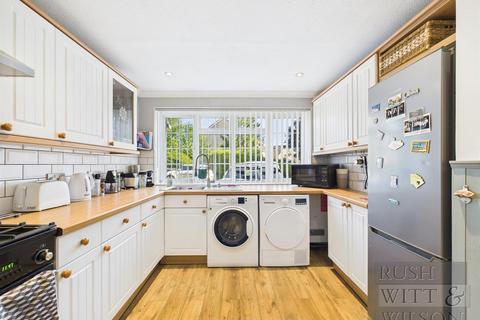 17 Chailey Close, Hastings, TN34 2RG