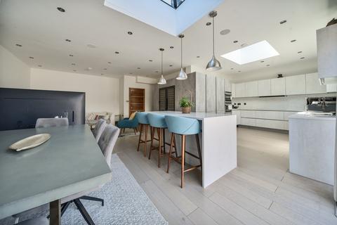 5 bedroom semi-detached house for sale, Bexley Road, Eltham