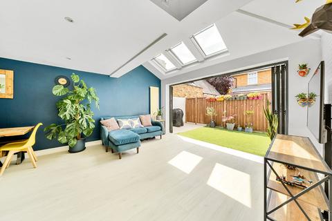 3 bedroom terraced house for sale, High Street, Thames Ditton, KT7