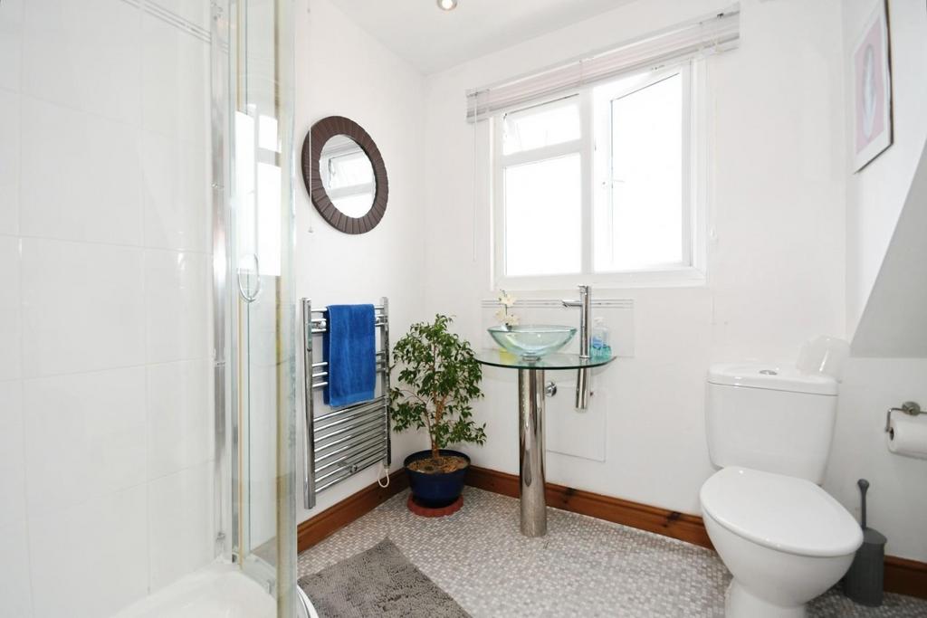 EN SUITE.jpg