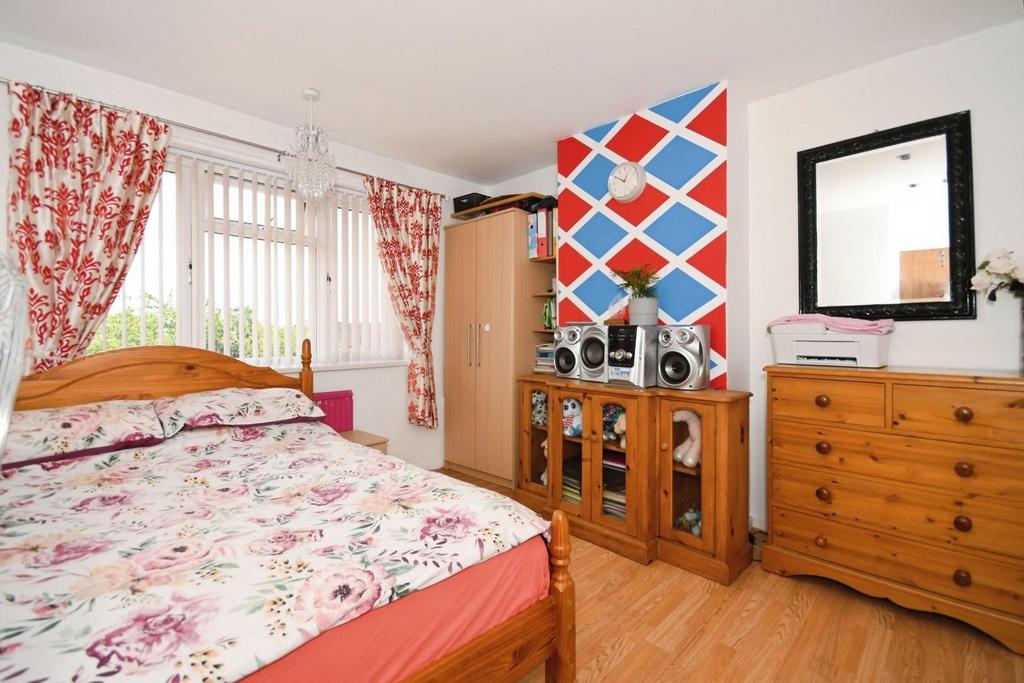 BEDROOM 3.jpg