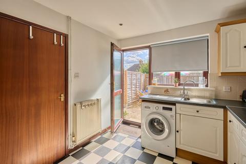 2 bedroom detached bungalow for sale, Moor Avenue, Witney, OX28