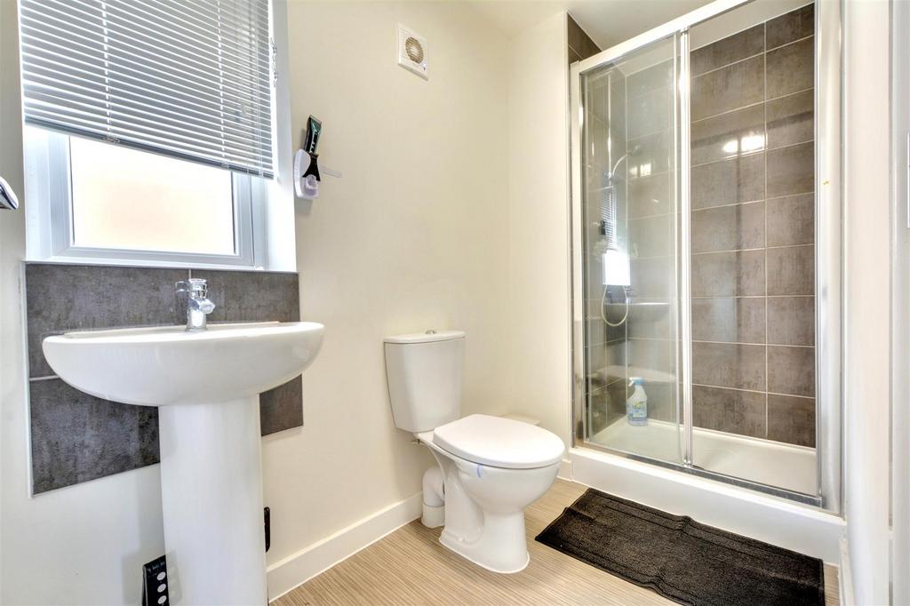 Ensuite.jpeg