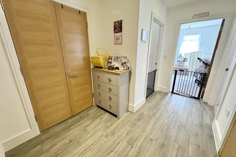 10 Adams Close, Poole, BH15 4FF