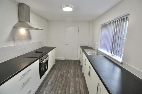 3 bedroom terraced house to rent, Middleton Street, Hull