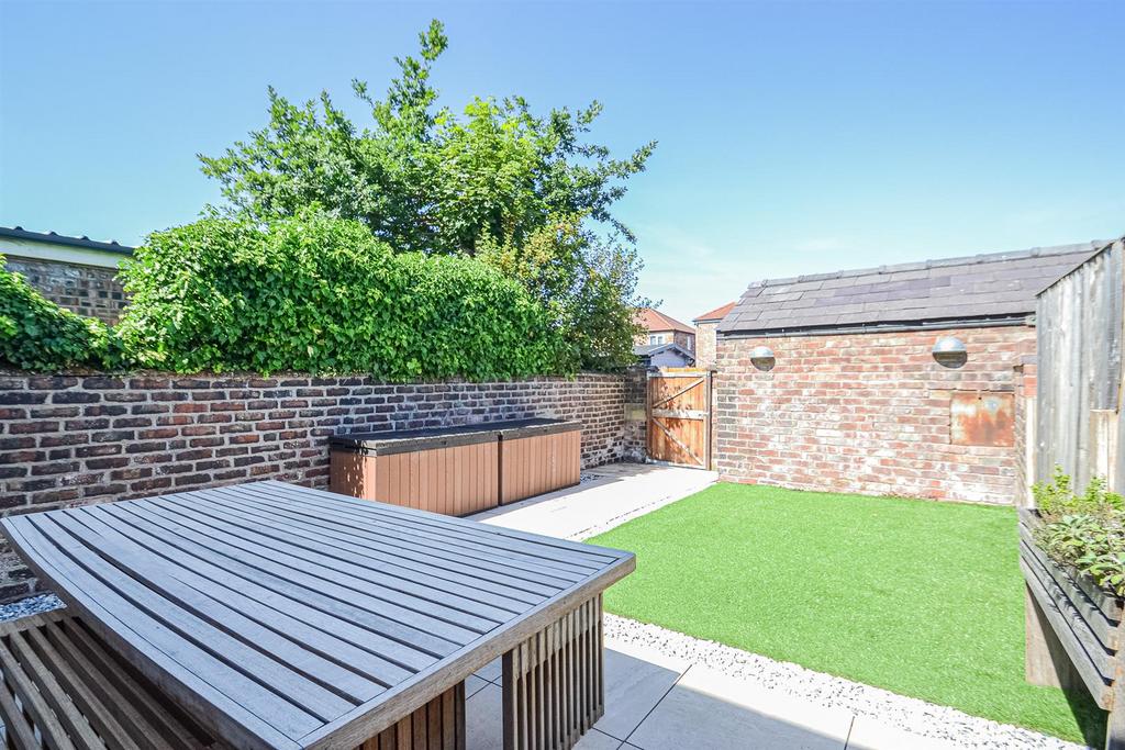 Patio &amp; Garden