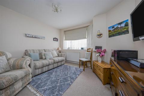 7 Broad Acre, Bricket Wood, St Albans, AL2 3RX