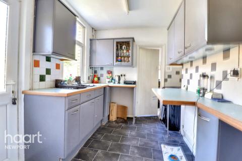 2 bedroom semi-detached house for sale, Commercial Street, Newport