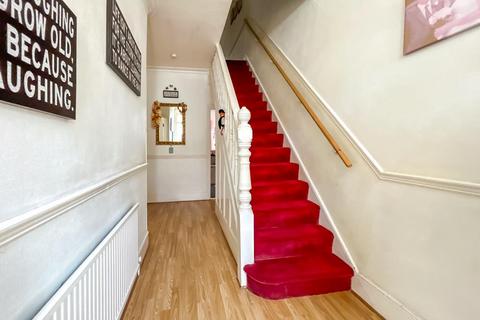 4 bedroom terraced house for sale, Glenwood Avenue, Westcliff-on-Sea SS0