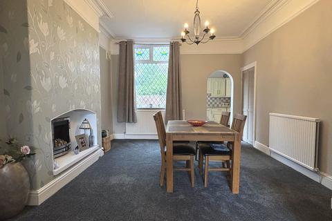 4 bedroom end of terrace house for sale, Rochdale Road, Royton