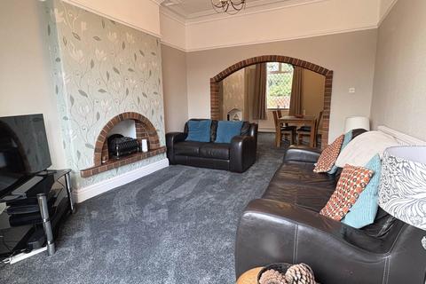 4 bedroom end of terrace house for sale, Rochdale Road, Royton