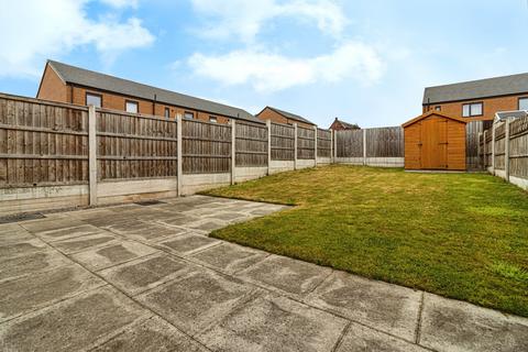 3 bedroom end of terrace house for sale, Berkshire Road, Manchester M40