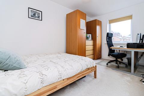3 bedroom end of terrace house for sale, Berkshire Road, Manchester M40