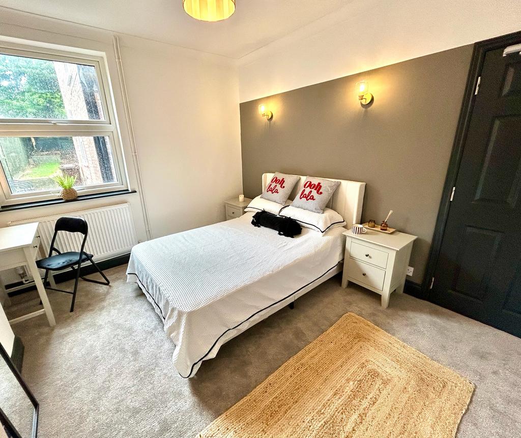 6 bedroom house share to rent