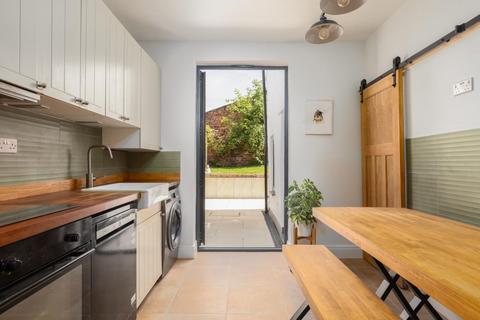 3 bedroom end of terrace house for sale, Sherbourne Street, St George