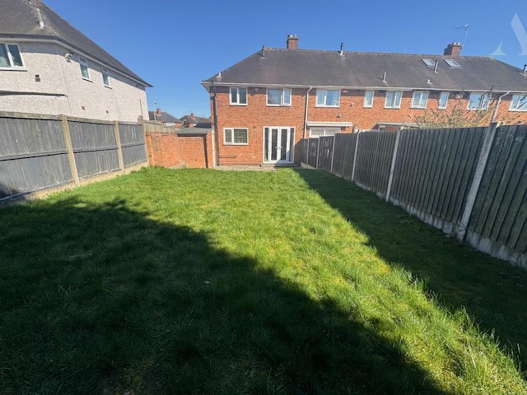 220 Old Croft Lane rear garden