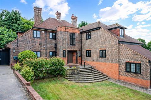 5 bedroom detached house for sale, Ebbisham Lane, Walton On The Hill, Tadworth
