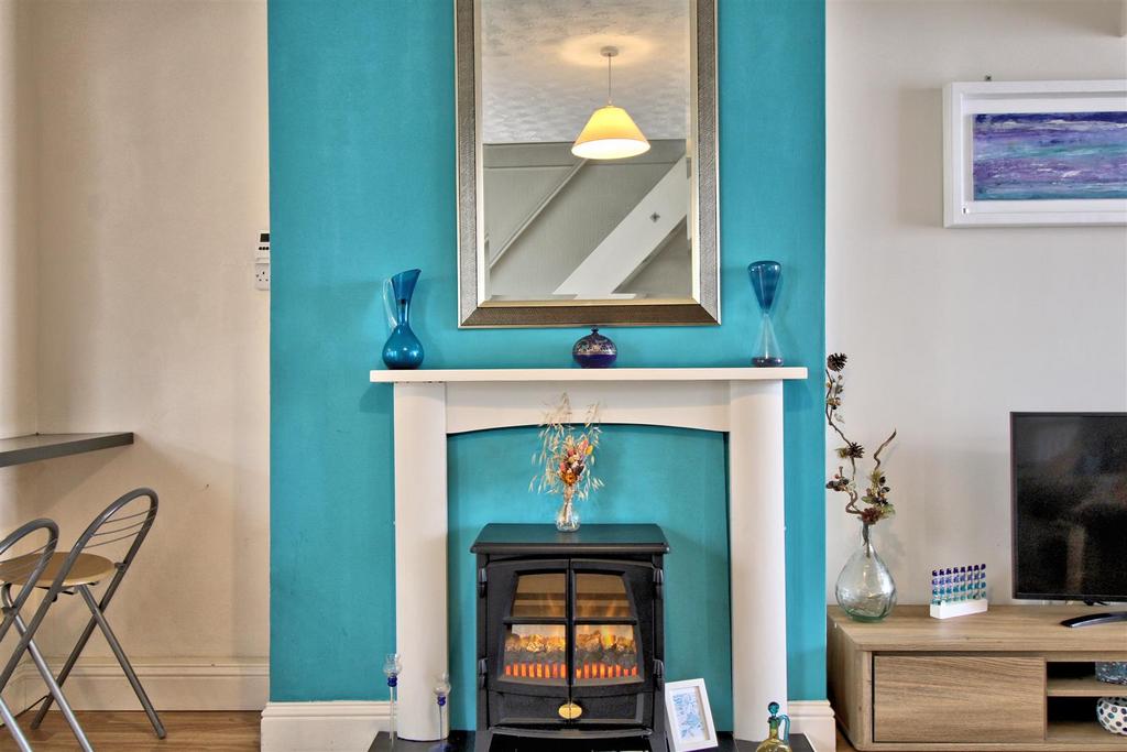 Living Dining Area
