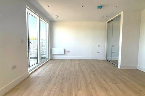 Studio to rent, Green End Road, Chesterton, Cambridge