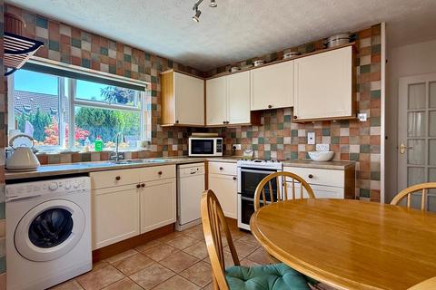 2 bedroom detached bungalow for sale, Highmore Street, Hereford, HR4