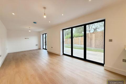 4 bedroom detached house for sale, Coxes Farm Road, Billericay