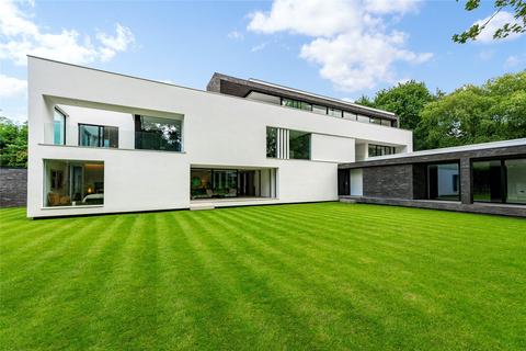 3 bedroom apartment for sale, North Road, Hale, Cheshire, WA15