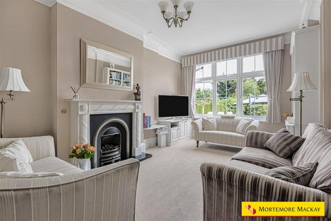 4 bedroom semi-detached house for sale, Green Dragon Lane, London