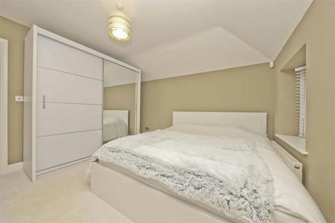 36 Culvert Lane, Uxbridge, UB8 2XB