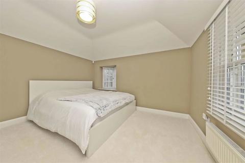 36 Culvert Lane, Uxbridge, UB8 2XB