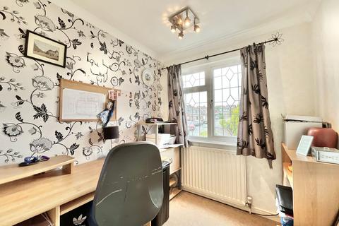 21 Coniston Drive, Cheadle, Stoke-on-trent, ST10 1TB