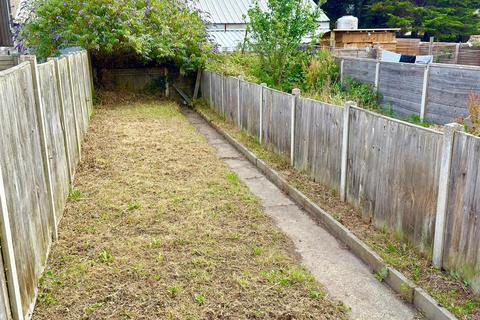 3 bedroom terraced house for sale, Love Road, Lowestoft, Suffolk, NR32
